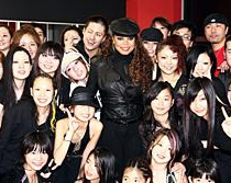 Janet Jackson Visits Tokyo Dance School